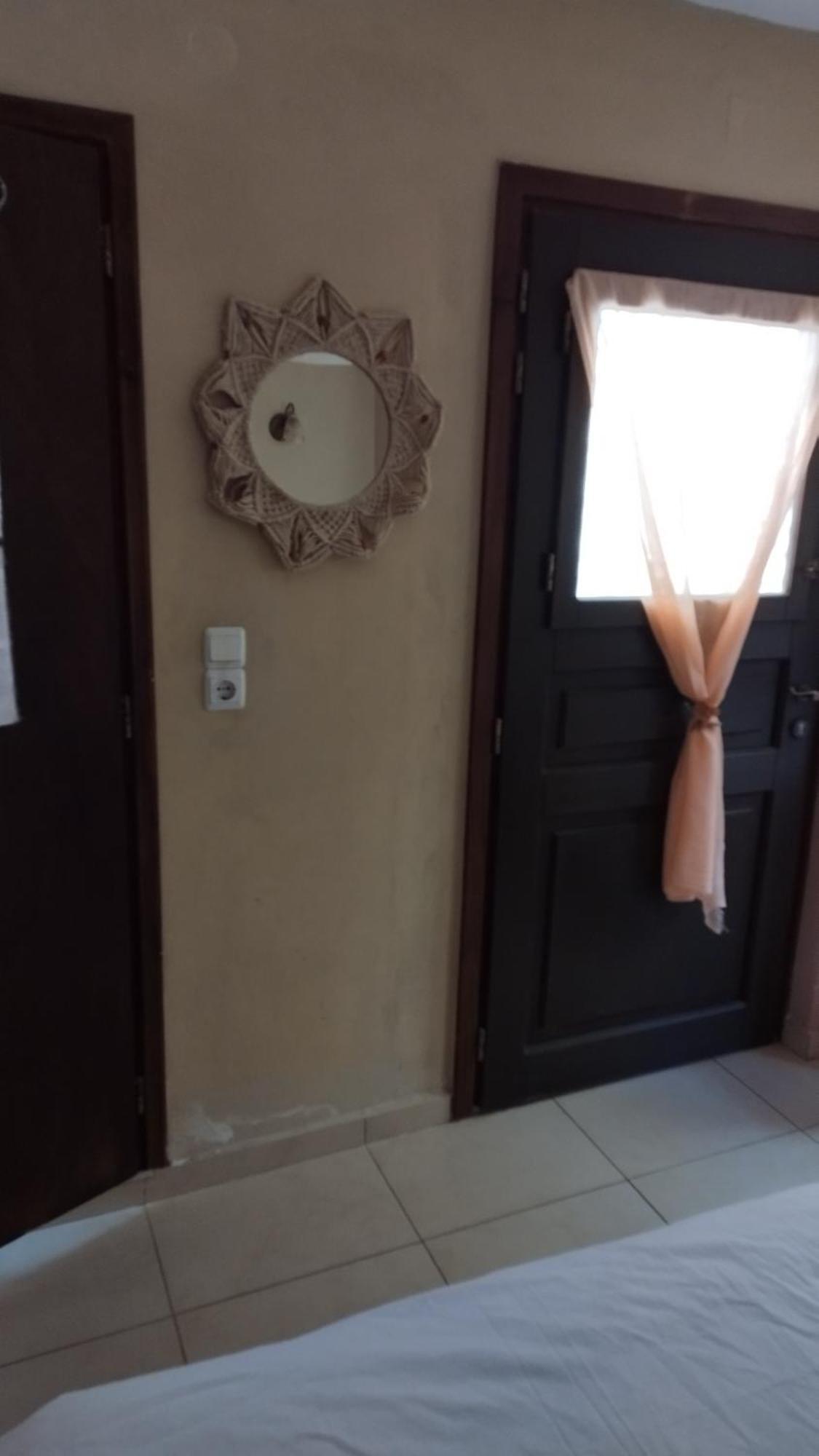 New Style In The Neighborhood Apartment Ермополи Екстериор снимка